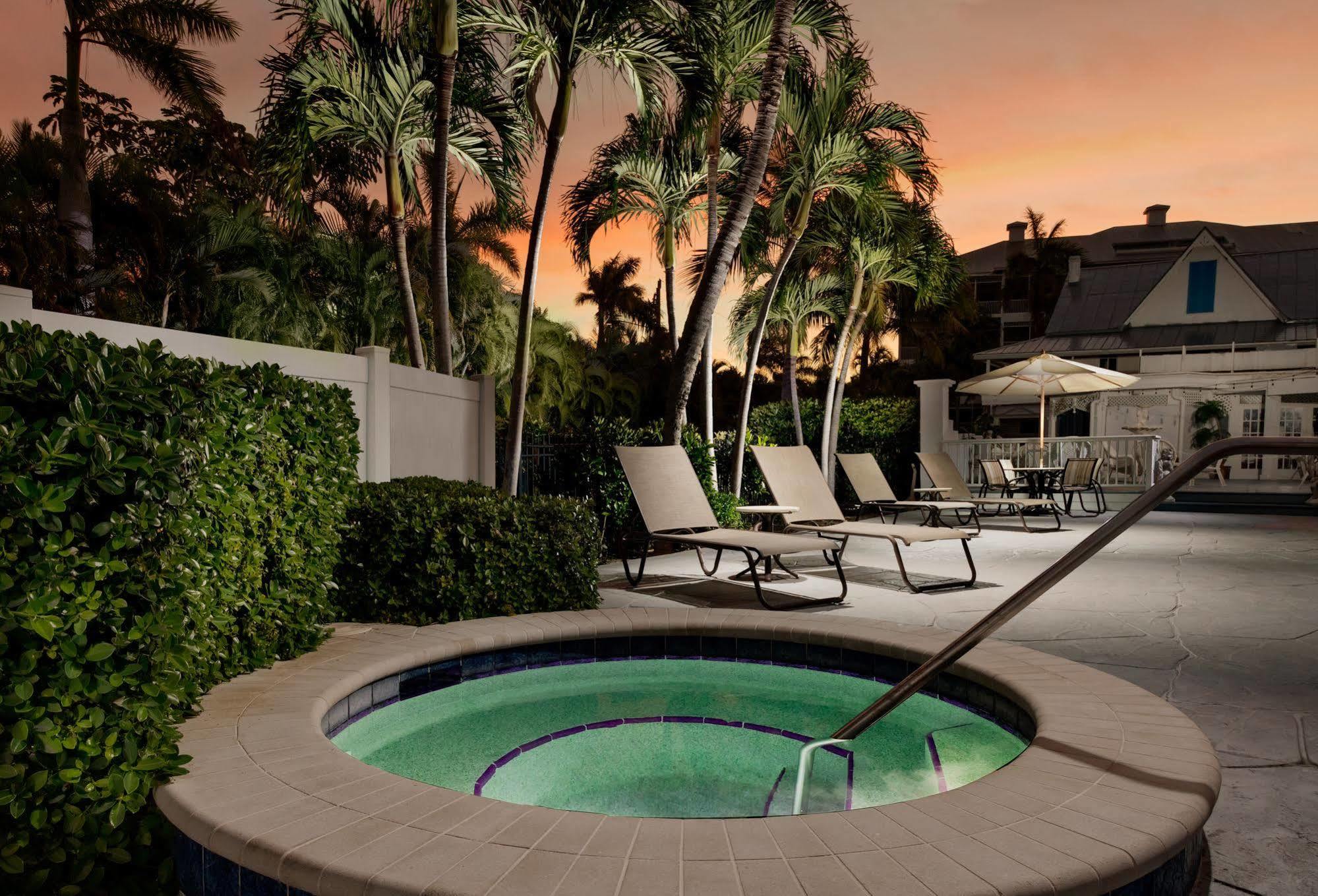 Olde Marco Island Inn And Suites Esterno foto